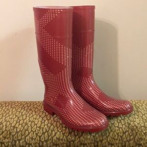Burberry size 6 red rain boots